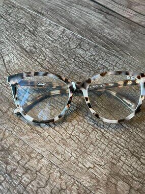 Quay Australia All Nighter 126 Blue Light Glasses Tortoise Cat Eye Frame